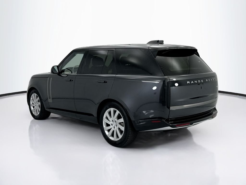 Used 2023 Carpathian Gray Premium Metallic Land Rover SE image 7
