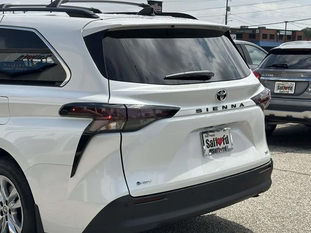 Used 2026 Ice Cap Toyota XLE image 11