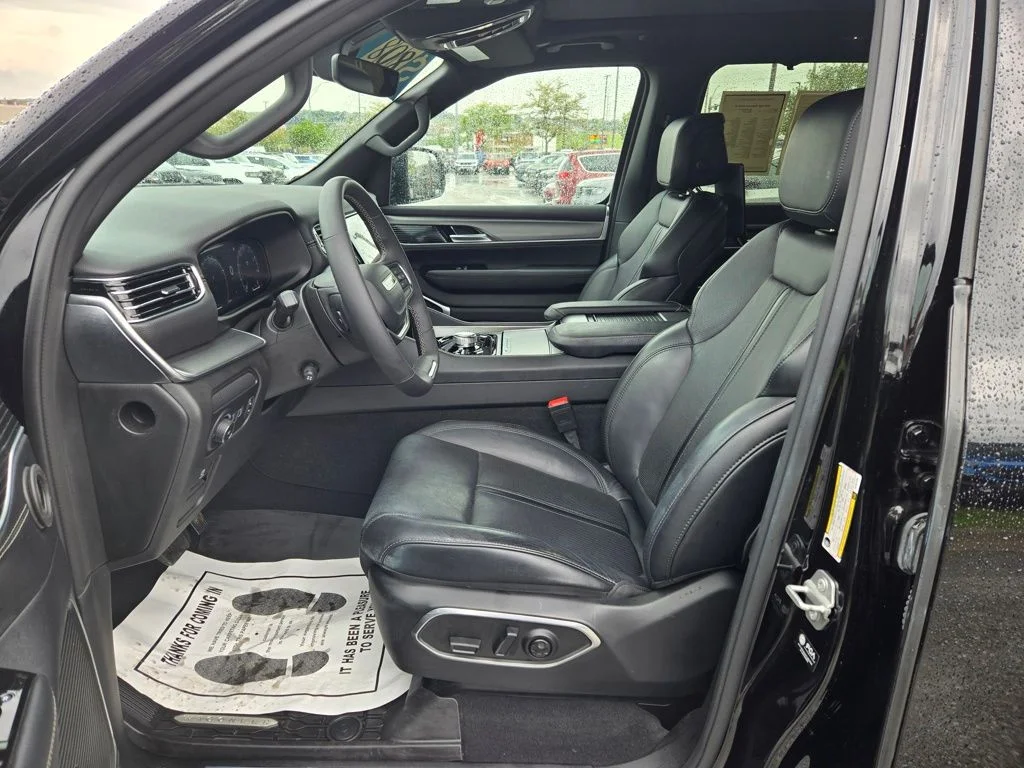 Used 2024 Black Jeep Series II image 17