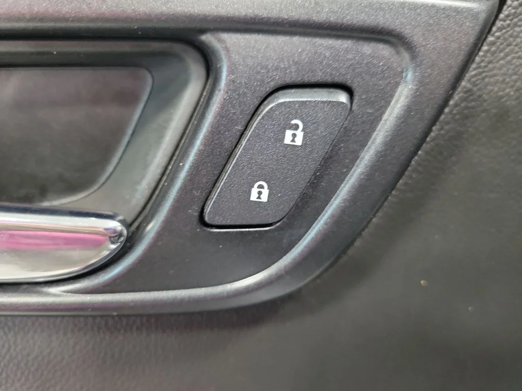 Certified Used 2018 White Chevrolet Premier image 34