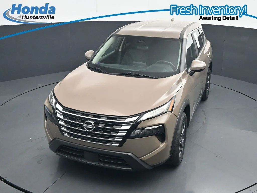 2025 Nissan Rogue SV - Photo 15