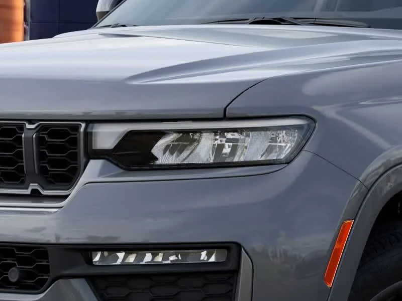 New 2027 Sting-Gray Clearcoat Jeep Limited Reserve image 10