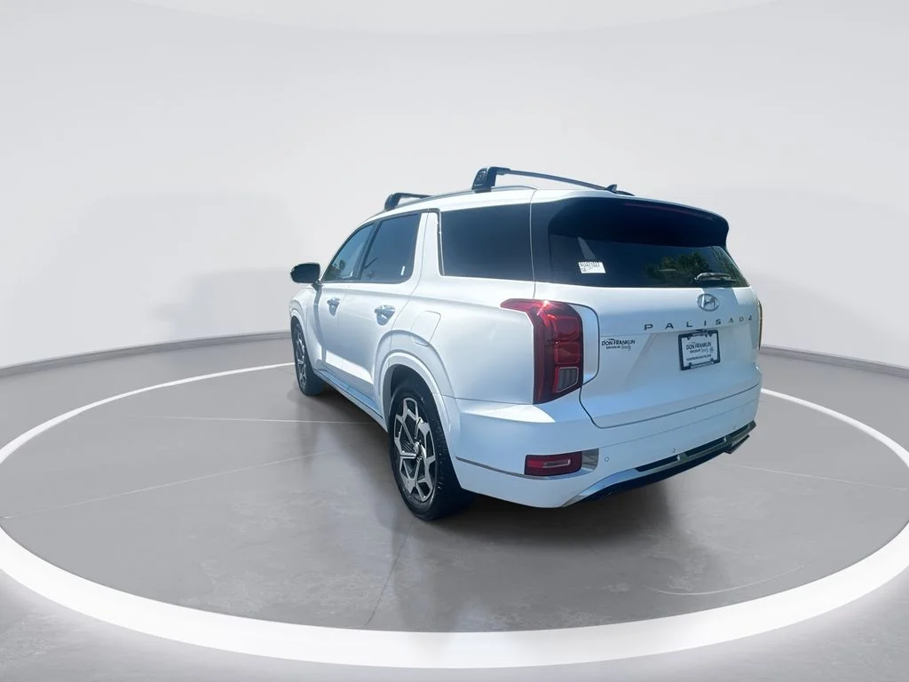 Used 2022 White Hyundai Calligraphy image 6