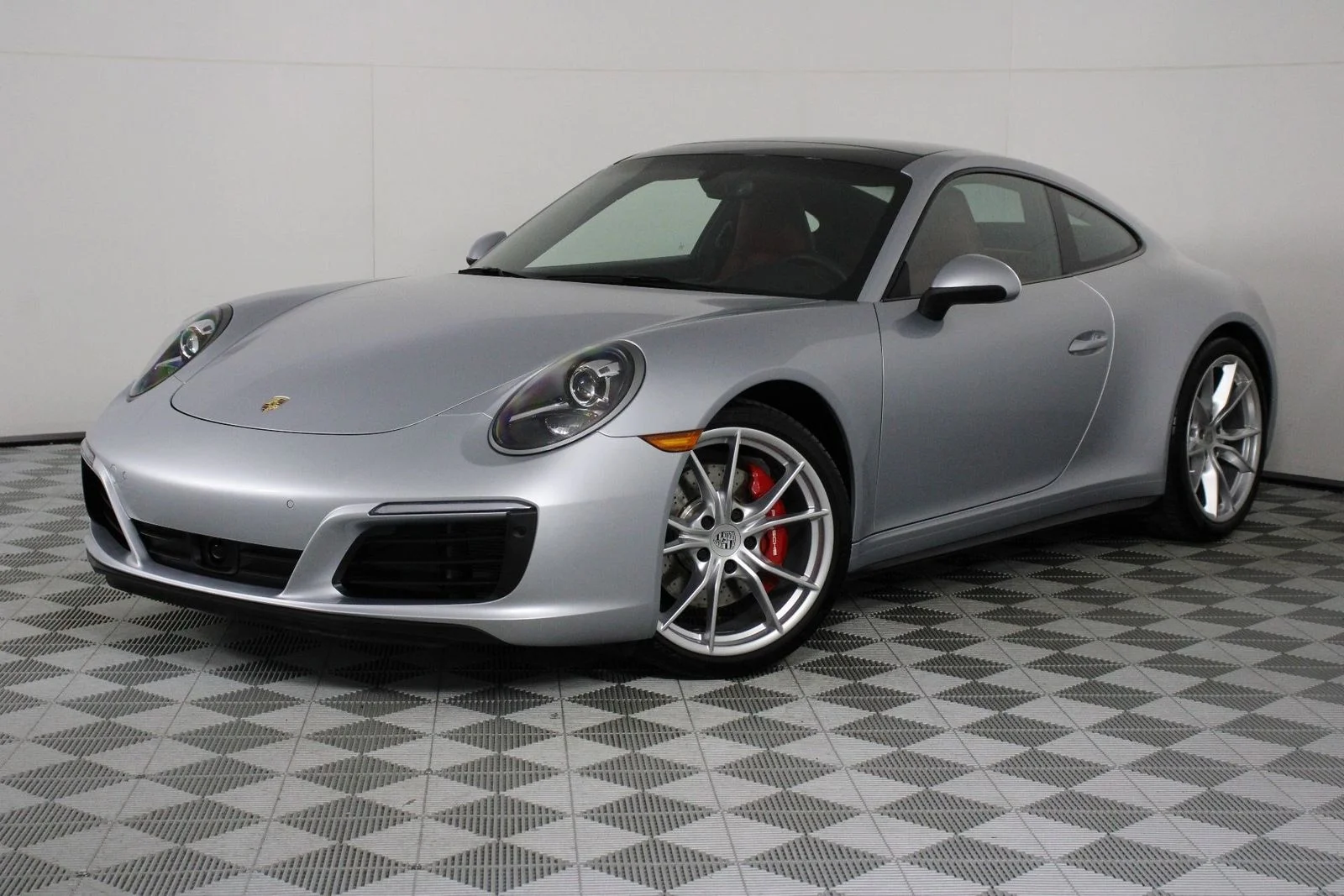 2018 Porsche 911 GTS