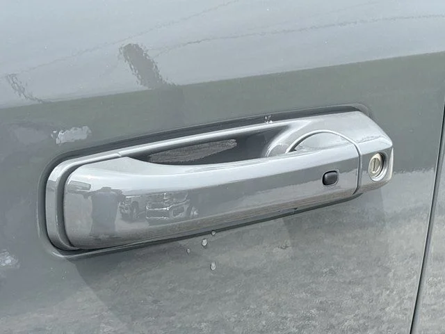 New 2026 Ceramic Gray Clear-Coat Exterior Paint RAM Laramie image 13