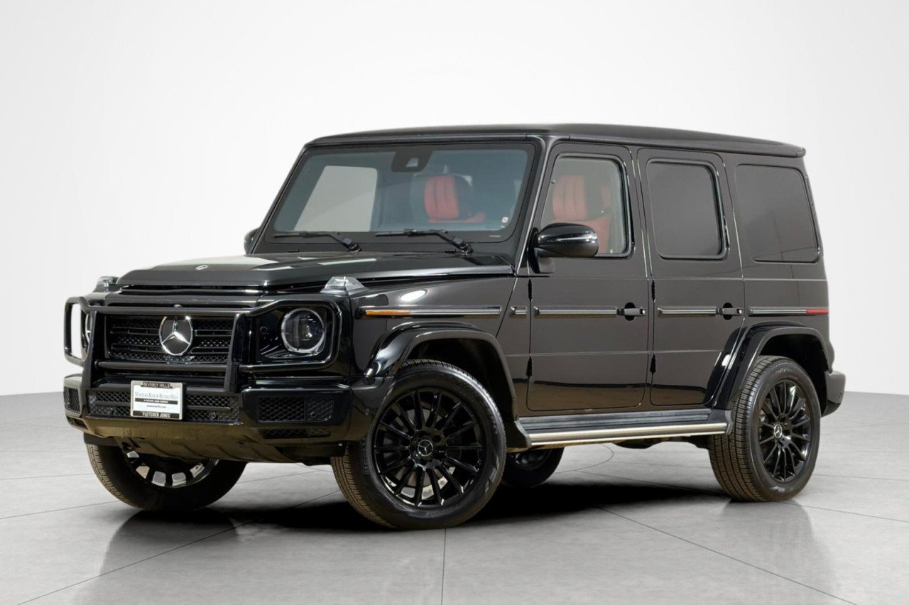 Certified Used 2021 Obsidian Black Metallic Mercedes-Benz G 550 image 1