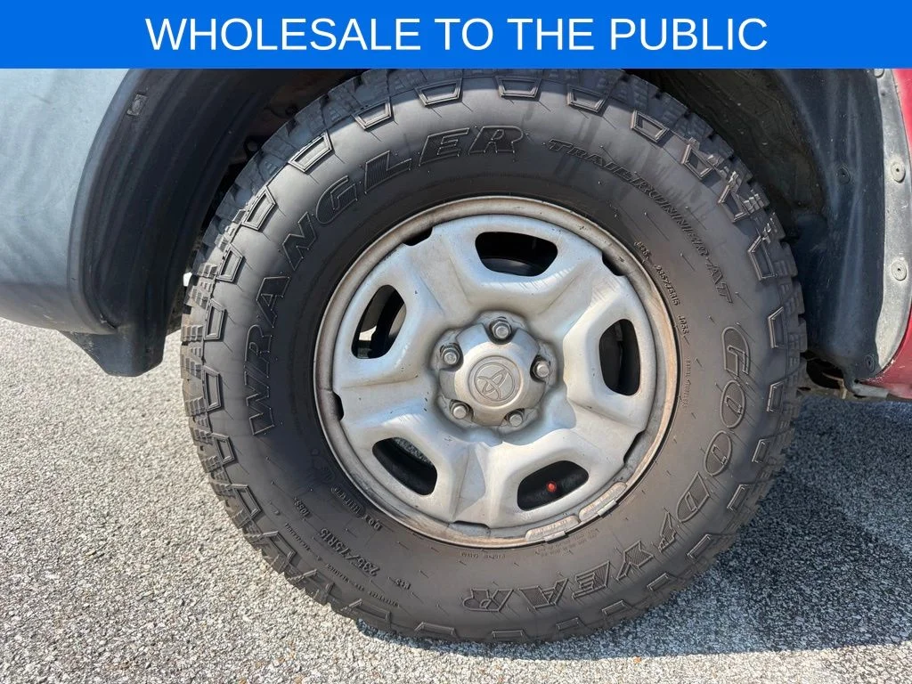 Used 2009  Toyota Base image 19