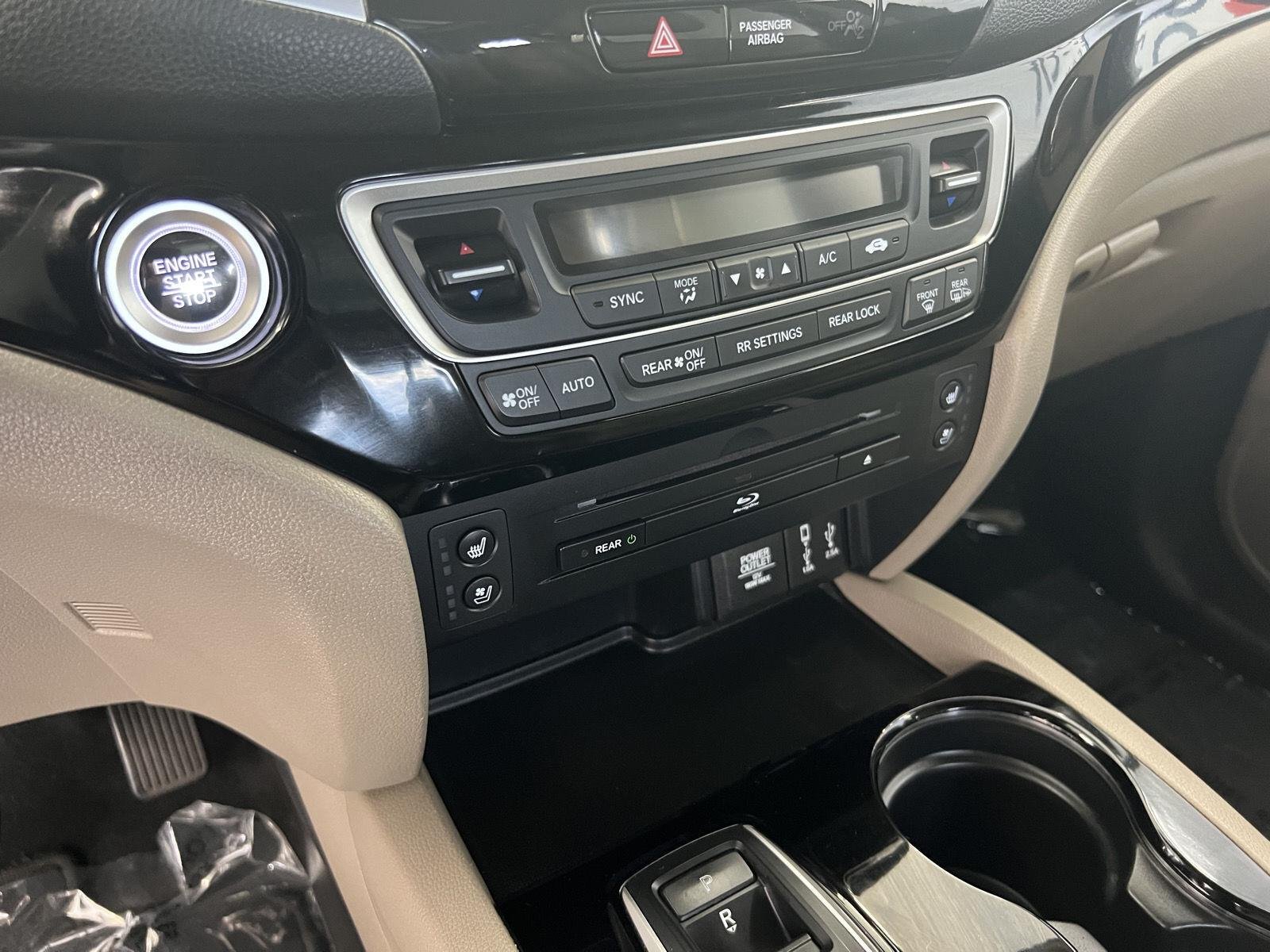 2018 Honda Pilot Elite - Photo 17