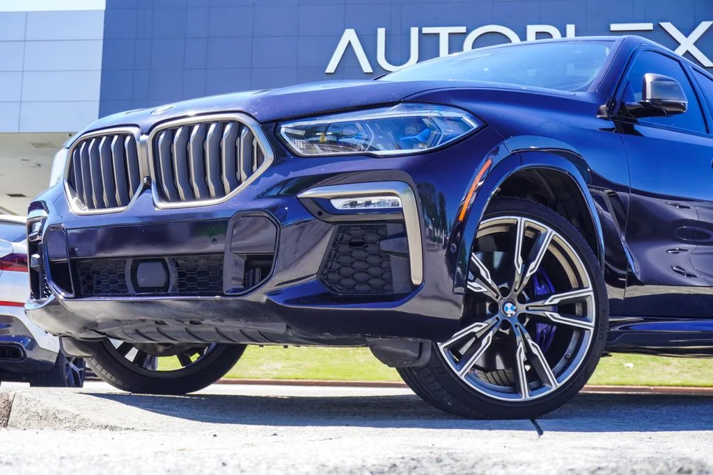 Used 2020 Black BMW M50i image 2
