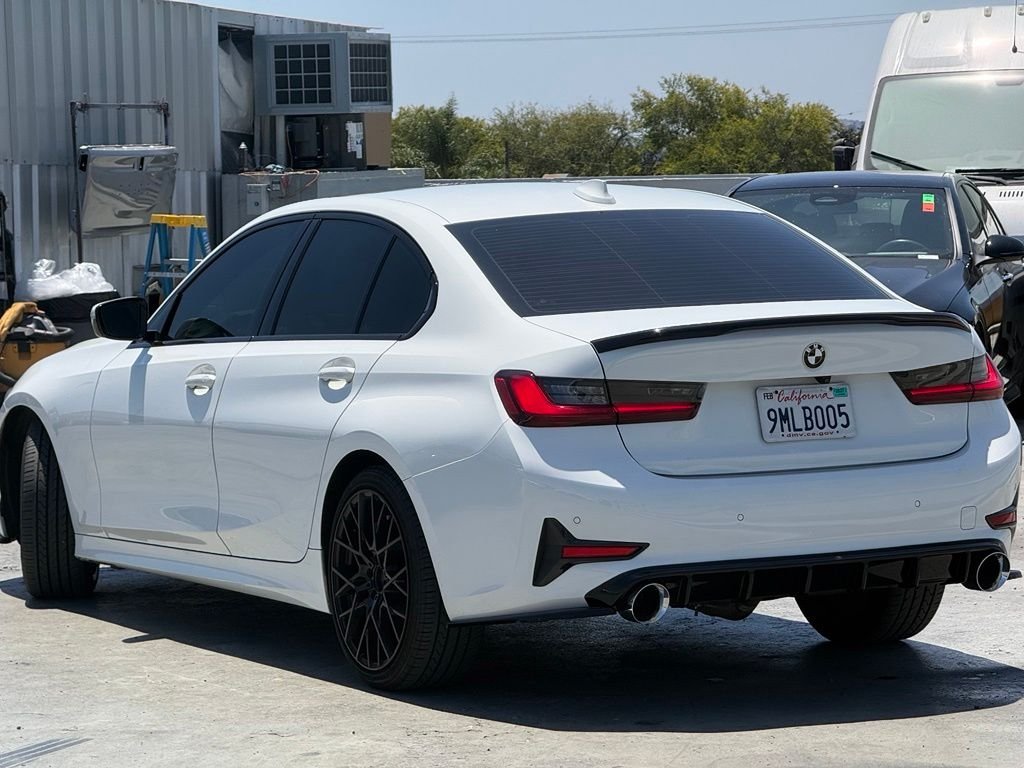 Used 2022 Alpine White BMW 330i image 2