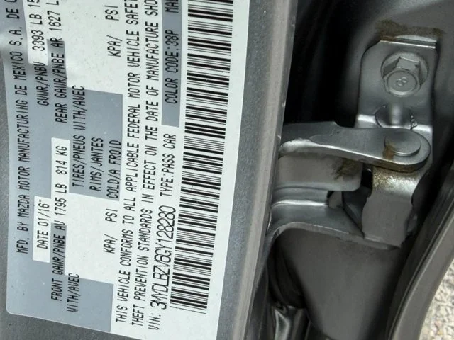 Used 2016 Gray Scion  image 21
