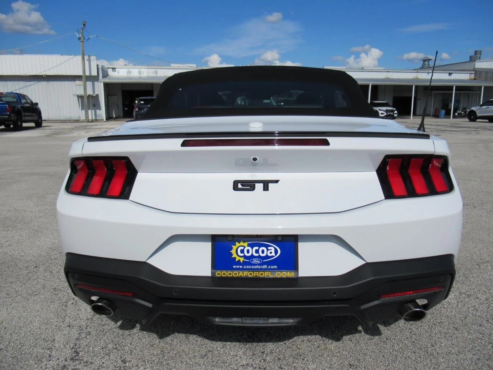 New 2025 Oxford White Ford GT Premium Convertible image 6