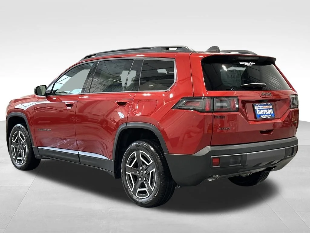 New 2026 Red Hot Pearl-Coat Exterior Paint Jeep Laredo image 6