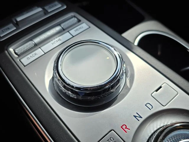 2025 GENESIS GV70 Standard - Photo 33