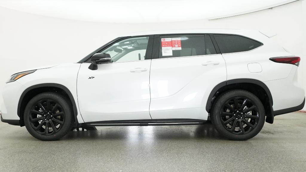 Certified Used 2026 Wind Chill Pearl Toyota Limited image 32