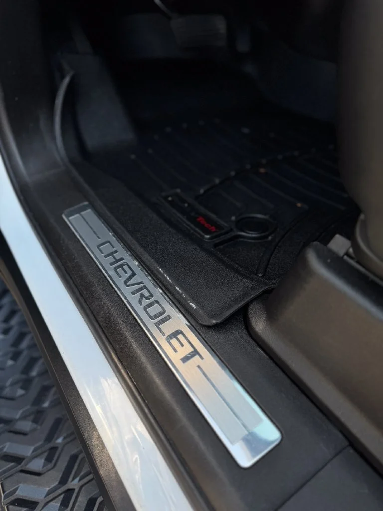 Used 2021 Summit White Chevrolet Z71 image 14