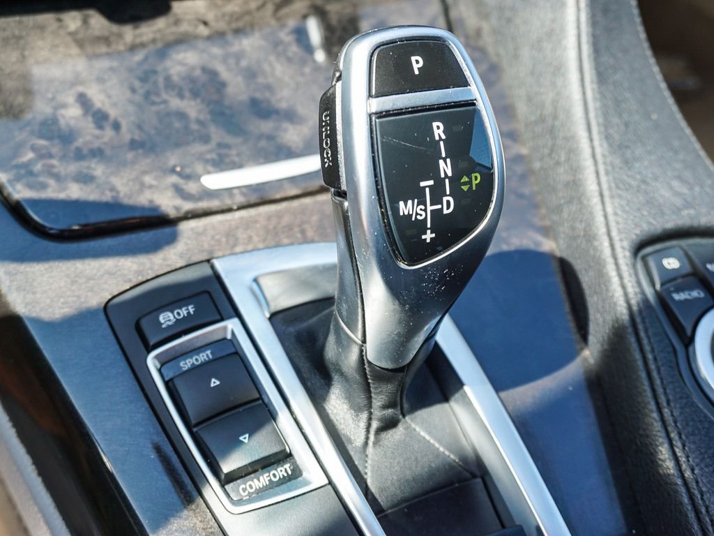 Used 2012 White BMW 650i image 22