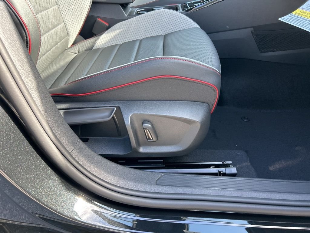 New 2026 Black Volkswagen 2.0T SE image 42
