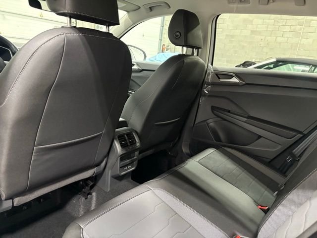 New 2026 White Volkswagen 1.5T SE Black image 11