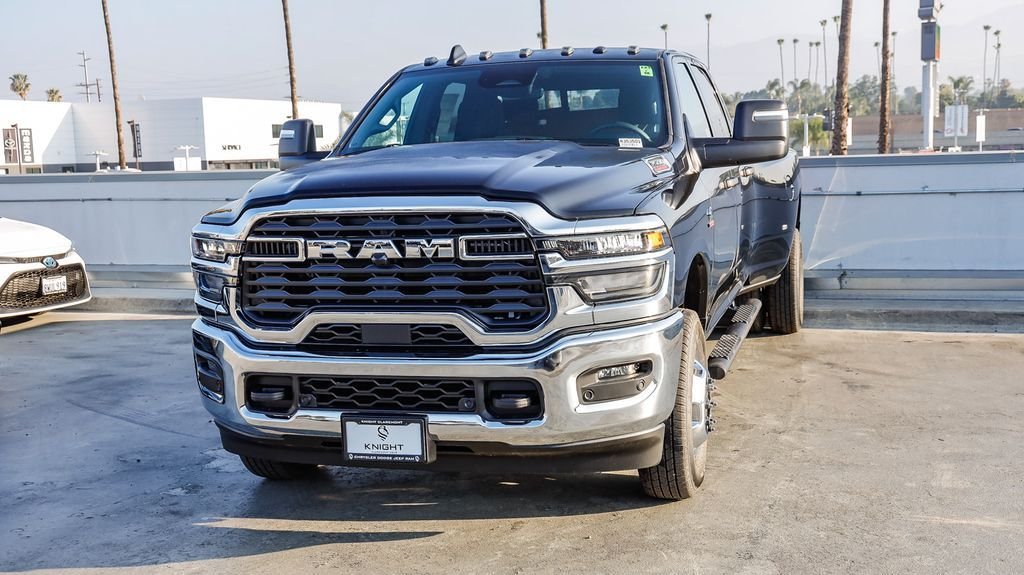 New 2026 Diamond Black Ram Tradesman image 4