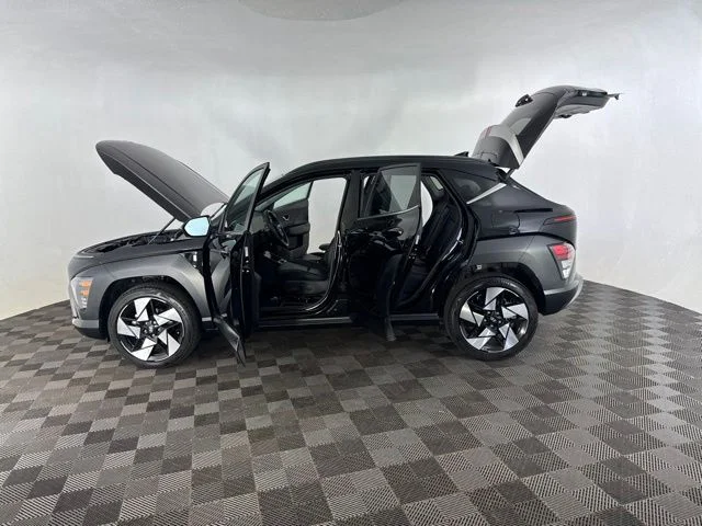 Used 2024 Black Hyundai Limited image 12