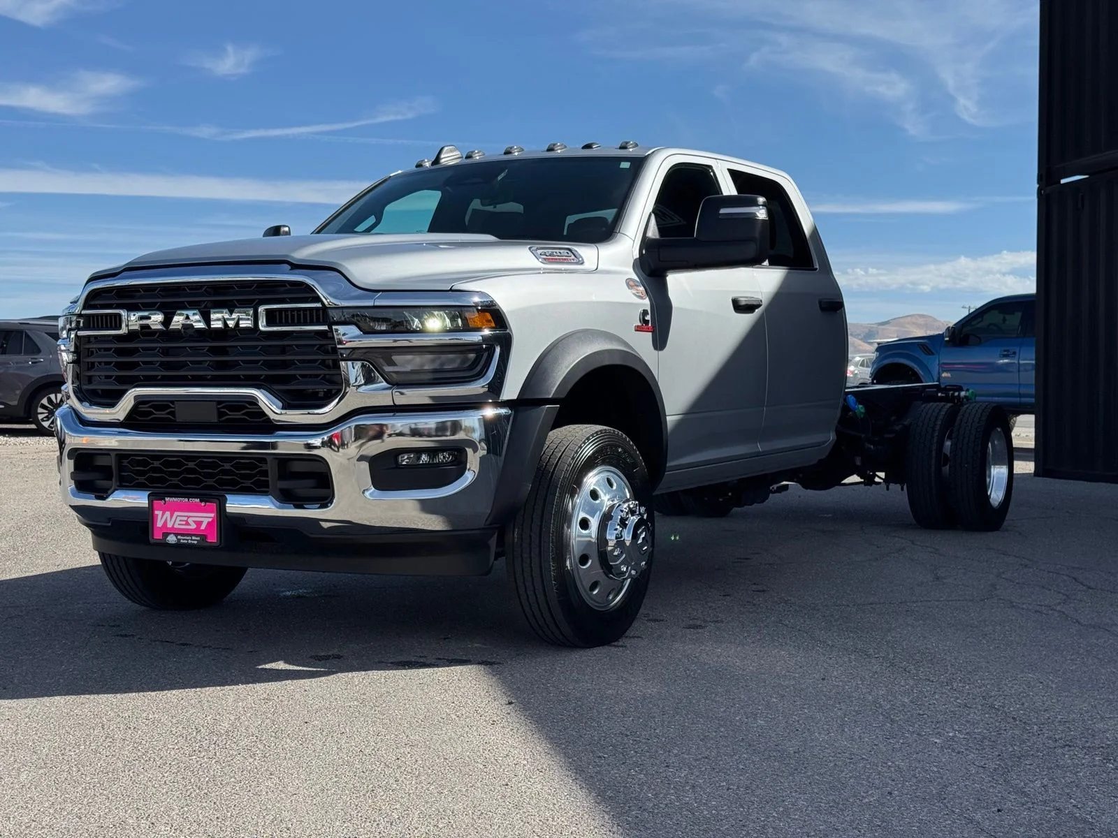 New 2027 Granite Crystal Metallic Clearcoat RAM Tradesman image 12
