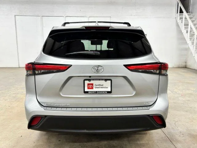Used 2021 CELESTIAL SILVER Toyota  image 6