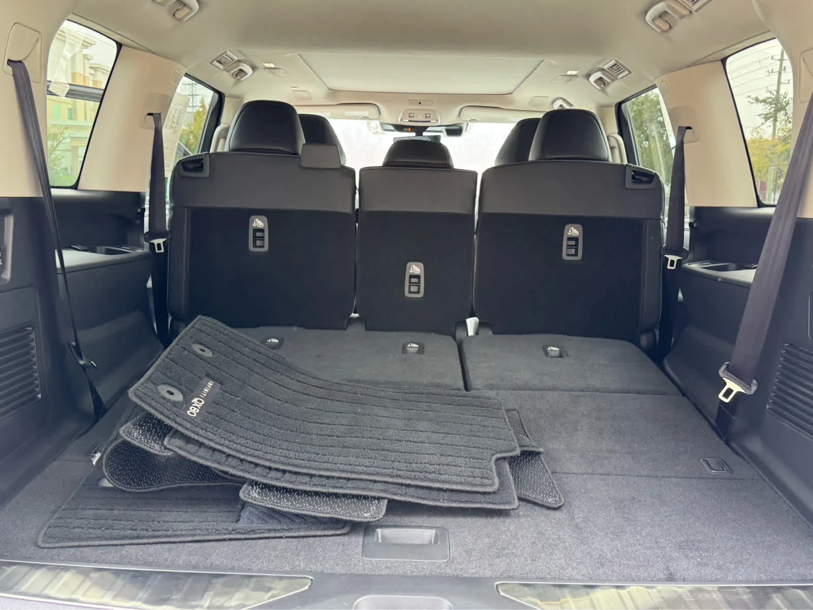 2025 INFINITI QX80 Sensory 4WD - Photo 28