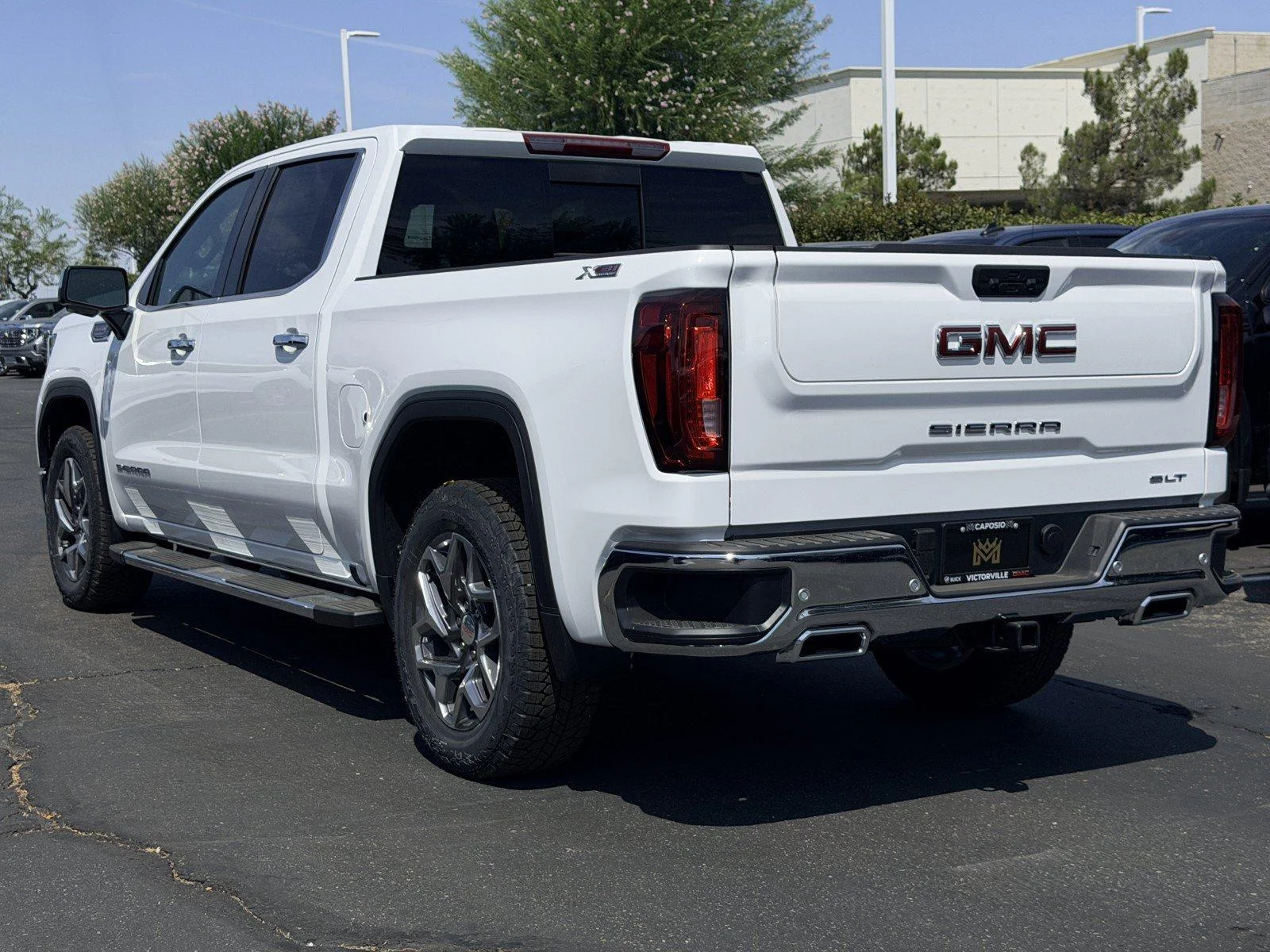 New 2026 Summit White GMC SLT image 4