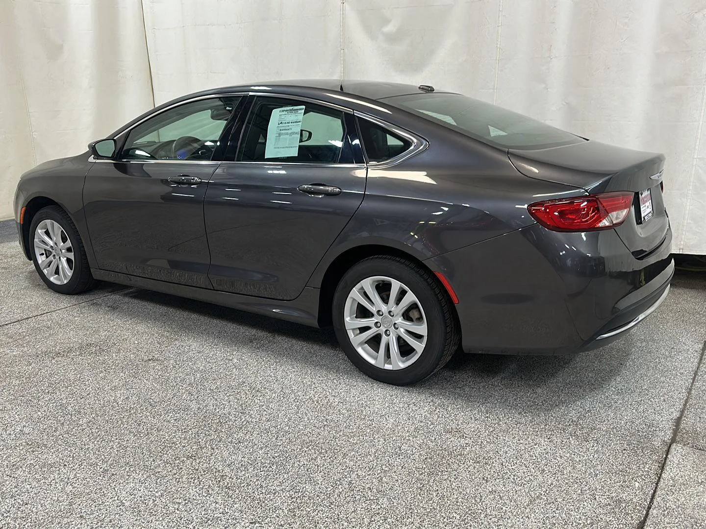Used 2016 Granite Crystal Metallic Clearcoat Chrysler Limited image 3