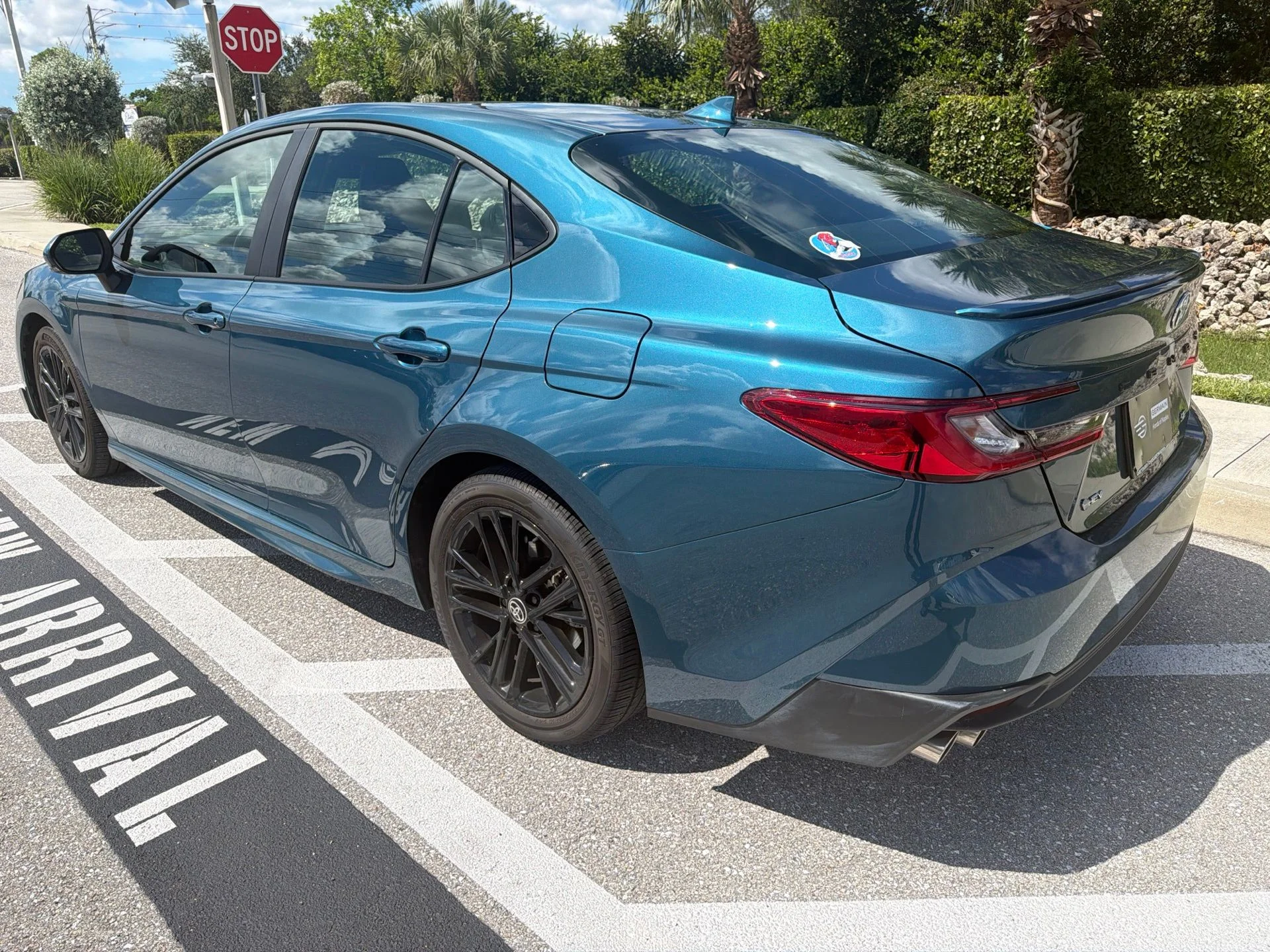Used 2025 Ocean Toyota SE image 3