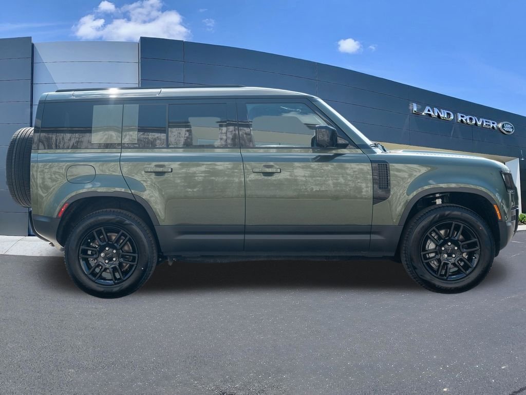 New 2026 Woolstone Green LAND ROVER S image 8