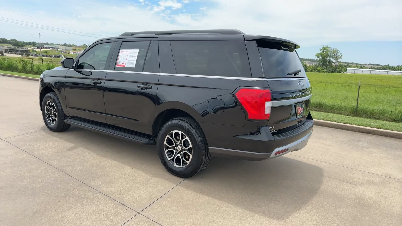 Used 2024 Black Metallic Ford XLT image 7
