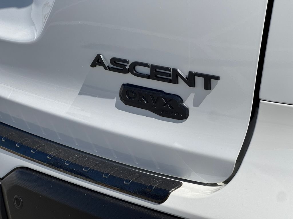 Used 2025 Crystal White Pearl Subaru Onyx Edition image 26