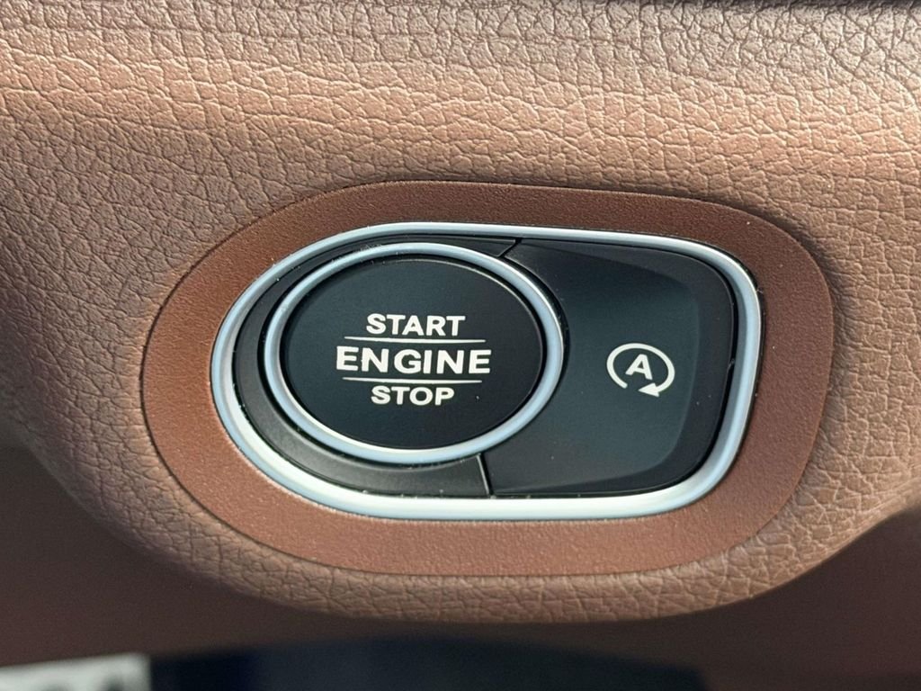 Used 2024 White Mercedes-Benz 450 image 8