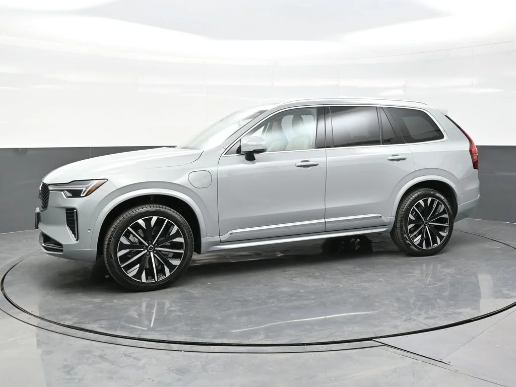 New 2026 Vapour Grey Volvo T8 Ultra image 3