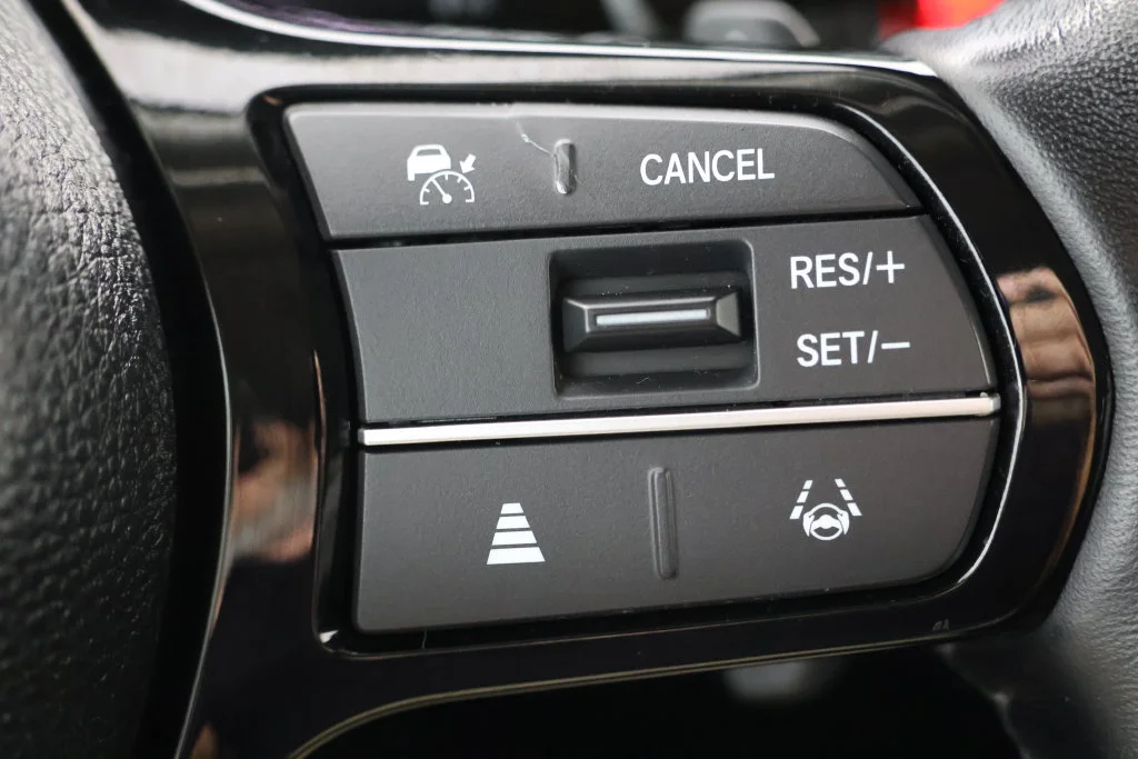 Used 2025 Black Honda EX-L image 12