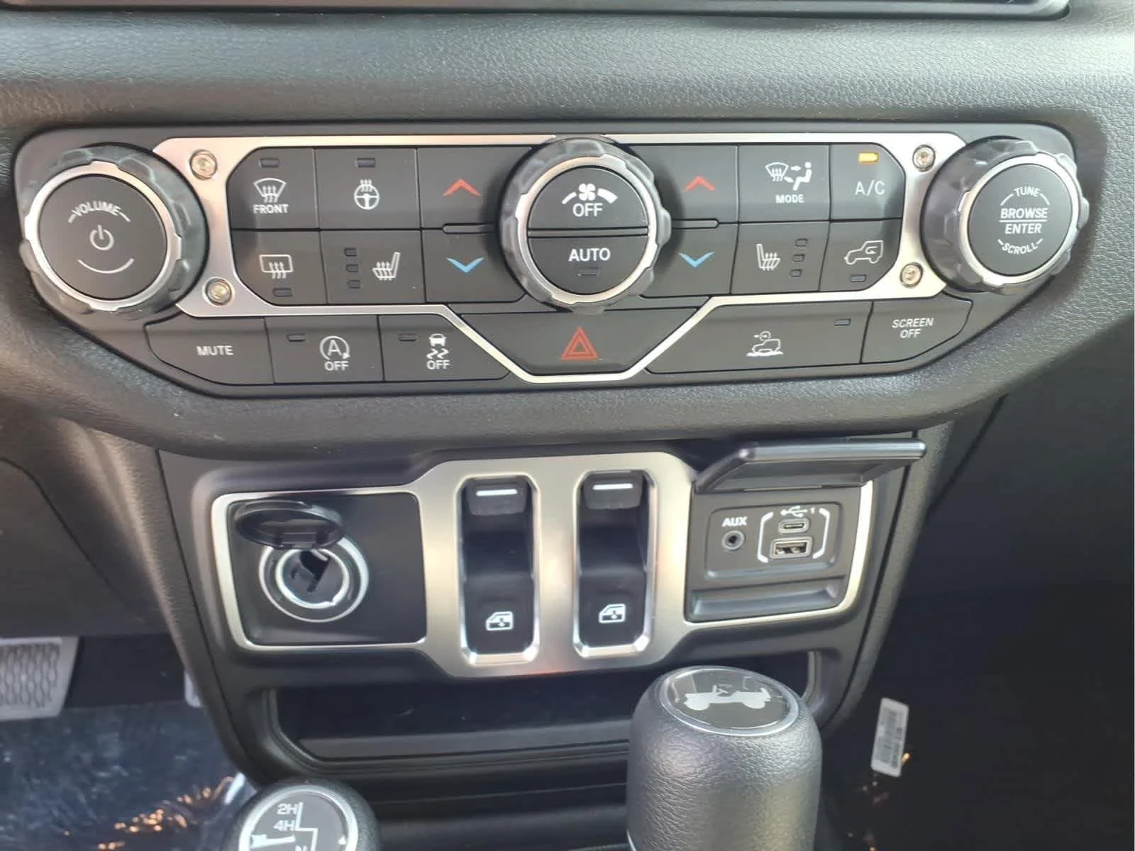 New 2026 Hydro Blue Pearlcoat Jeep Sport S image 12