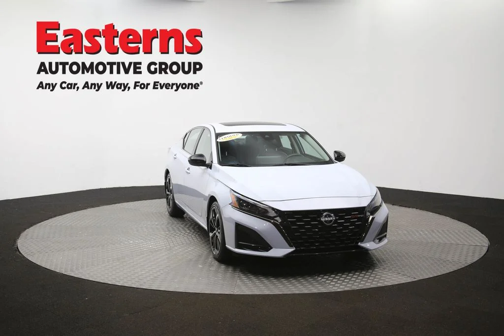 Used 2023 Gray Nissan 2.5 SR image 52