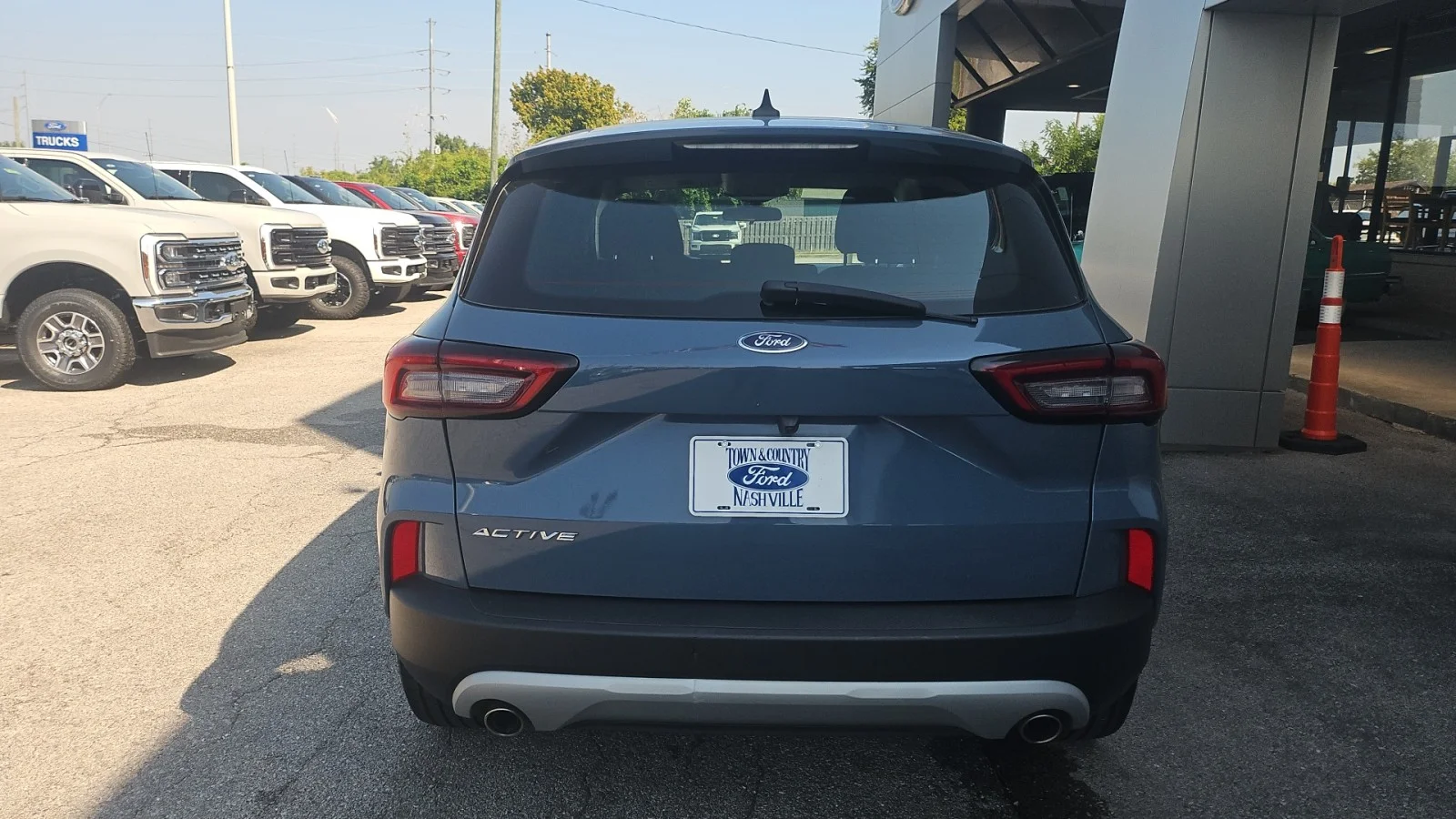 Used 2025 Blue Ford Active FWD image 5
