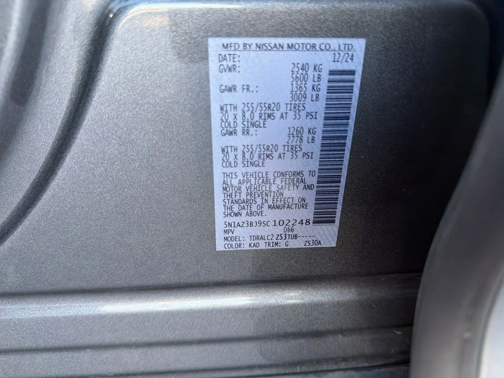 Used 2025 Gray Nissan SV image 30