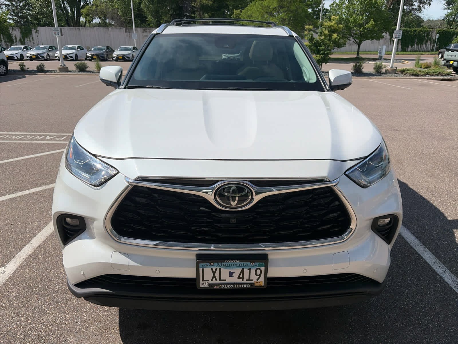 Used 2024 Toyota Highlander Limited with VIN 5TDKDRBH5RS554049 for sale in Golden Valley, Minnesota