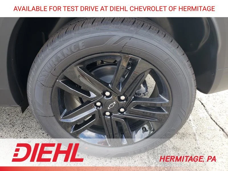 New 2026 Mosaic Black Metallic Chevrolet ACTIV image 12