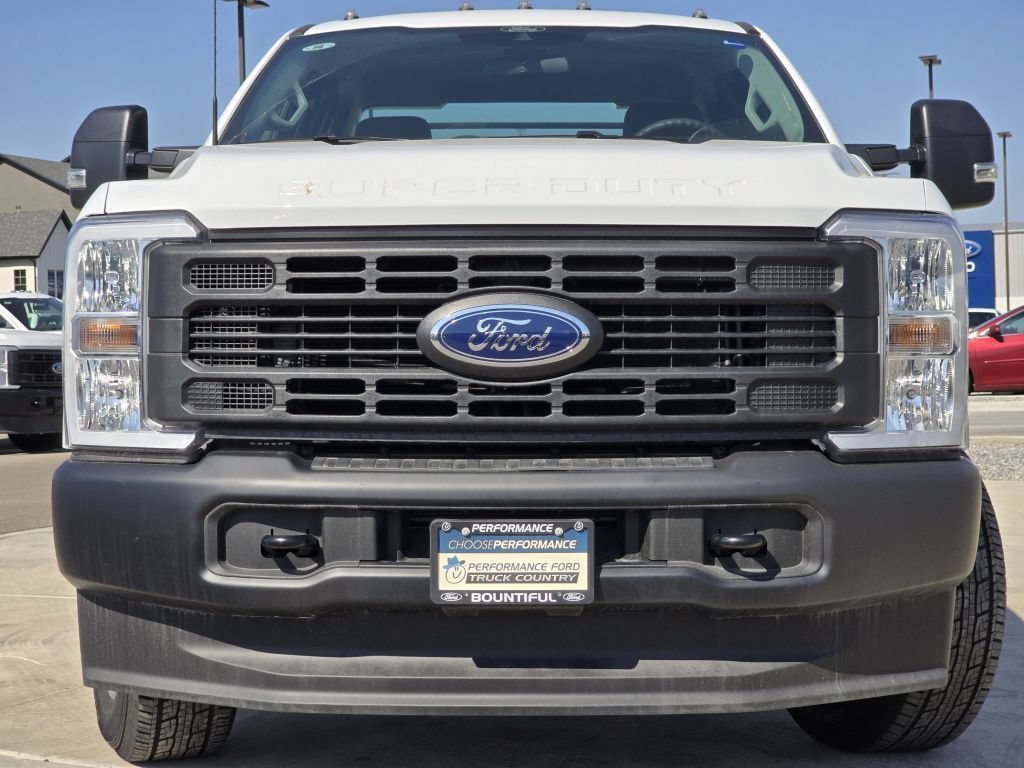 New 2026 Oxford White Ford XL image 2