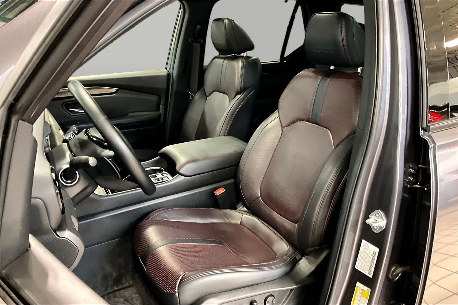 Used 2025 Modern Steel Metallic Honda Black Edition image 9
