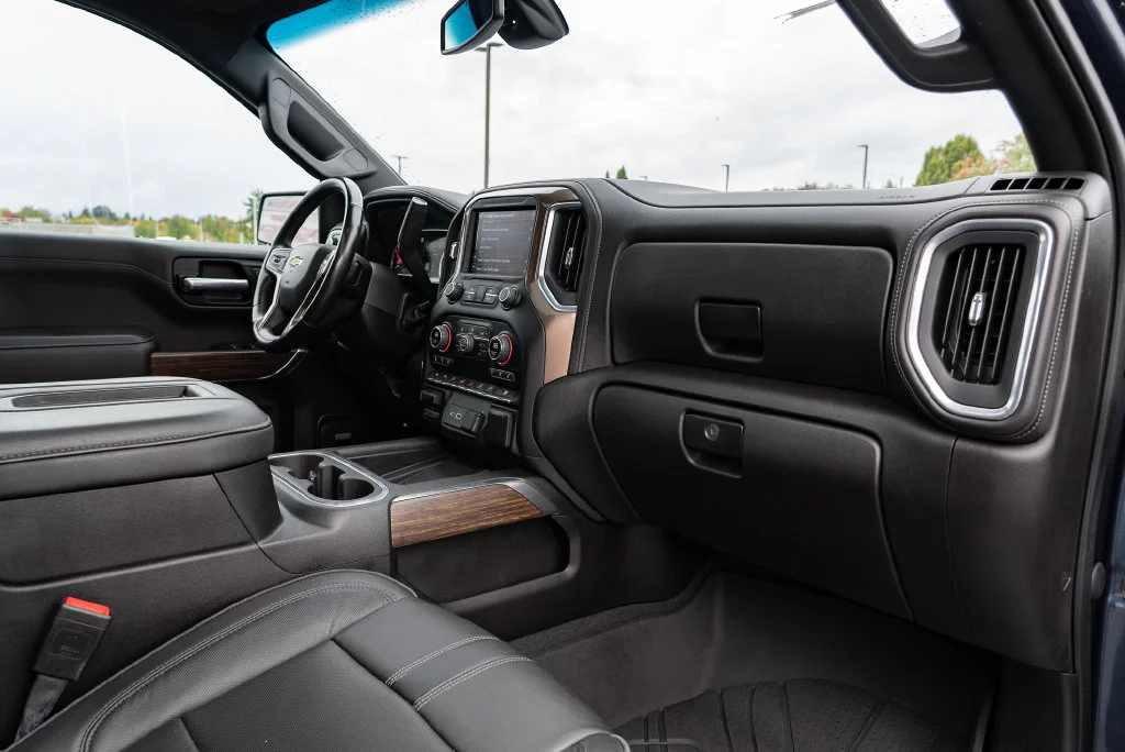 Used 2022 Northsky Blue Metallic Chevrolet High Country image 34