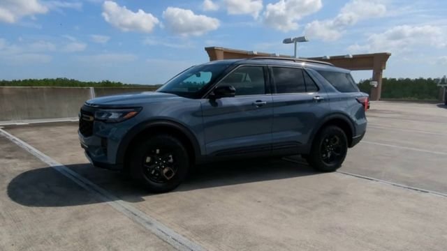 New 2026 Vapor Blue Metallic Ford Tremor® image 82