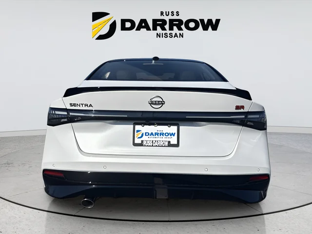 2026 Nissan Sentra SR - Photo 4