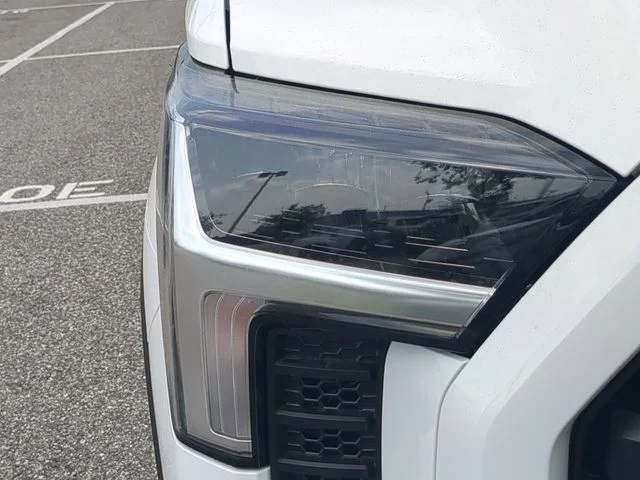 New 2026 Ice Cap Toyota SR5 image 10
