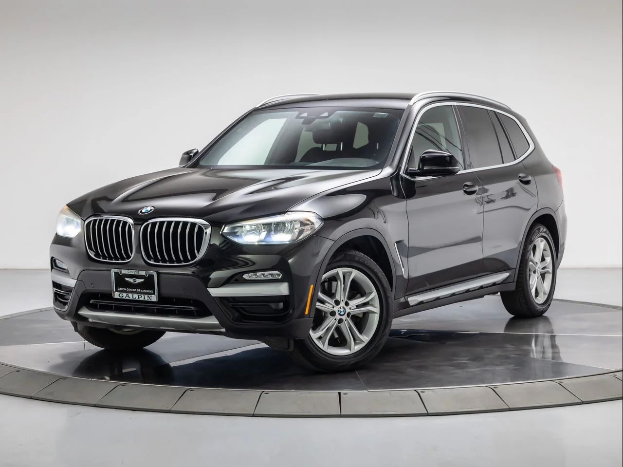 2019 BMW X3 sDrive30i's photo